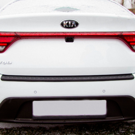 Защитная накладка на задний бампер KIA Rio (2017-н.в., седан) купить недорого с доставкой в Пенза