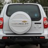 Чехол запасного колеса Chevrolet Niv@ с эмблемой Chevrolet купить недорого с доставкой в Пенза