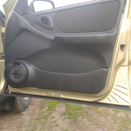 Подиумы B@3 2123 Chevrolet Niv@ (под динамик 16см) купить недорого с доставкой в Пенза