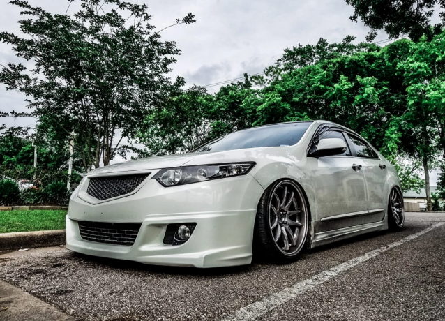 Решетка радиатора "Sport" var №4 (сетка в комплекте) для Honda Accord VIII (2008-2010) купить недорого с доставкой в Пенза